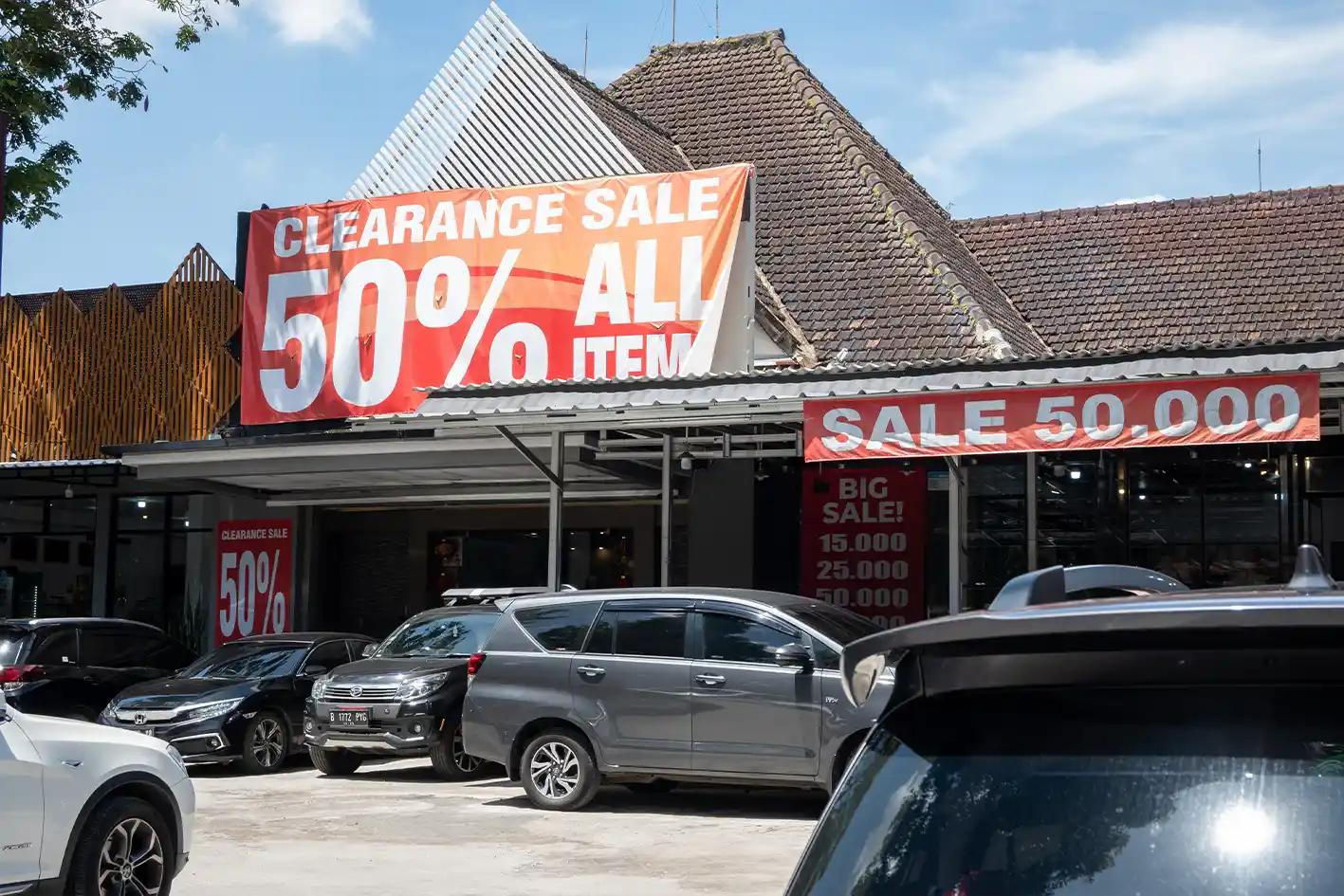 Shopping Time! 7 Tempat Belanja di Bandung Yang Bikin Ketagihan