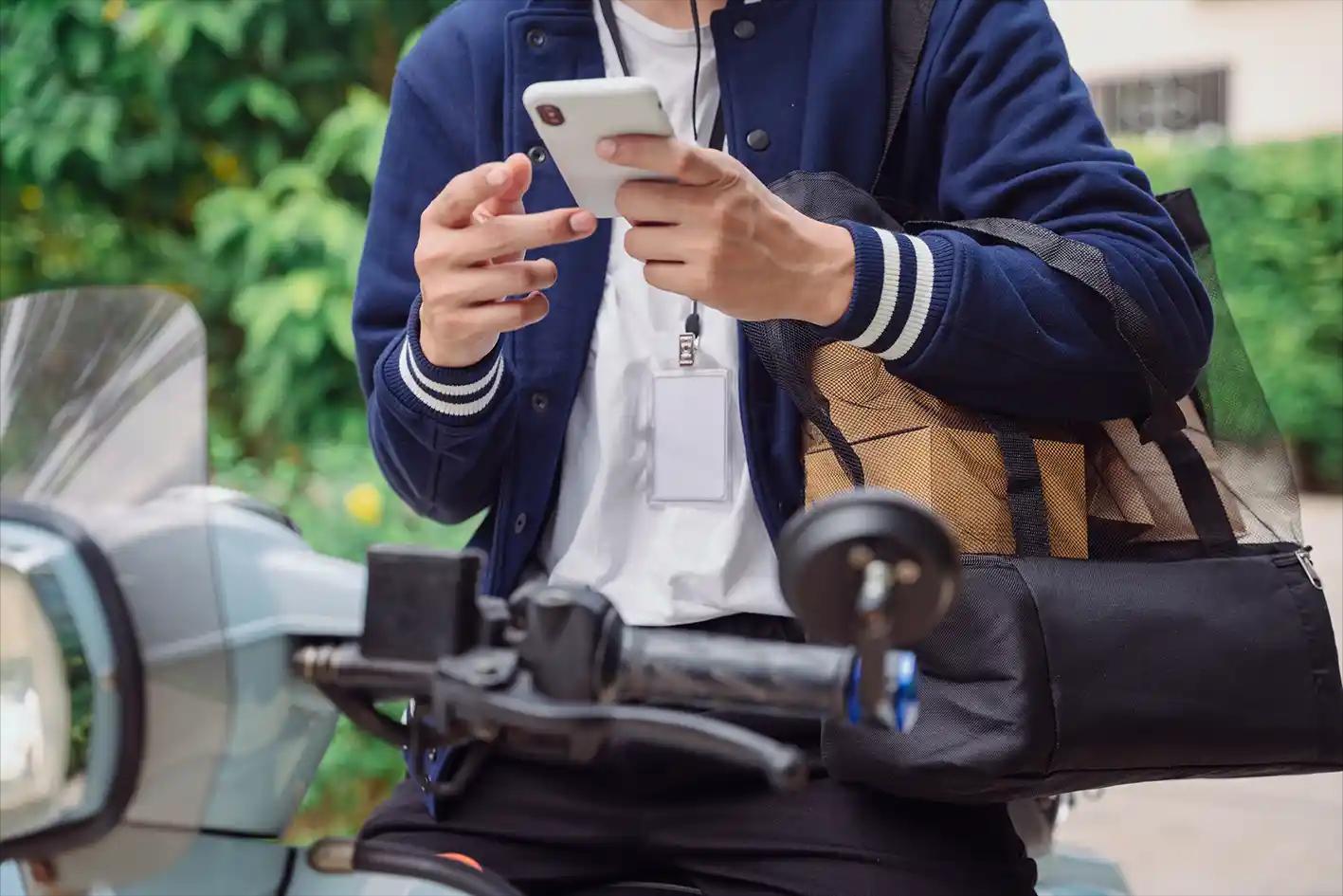 Bayar Pajak Motor Online dari Rumah? Berikut Cara Cepatnya!